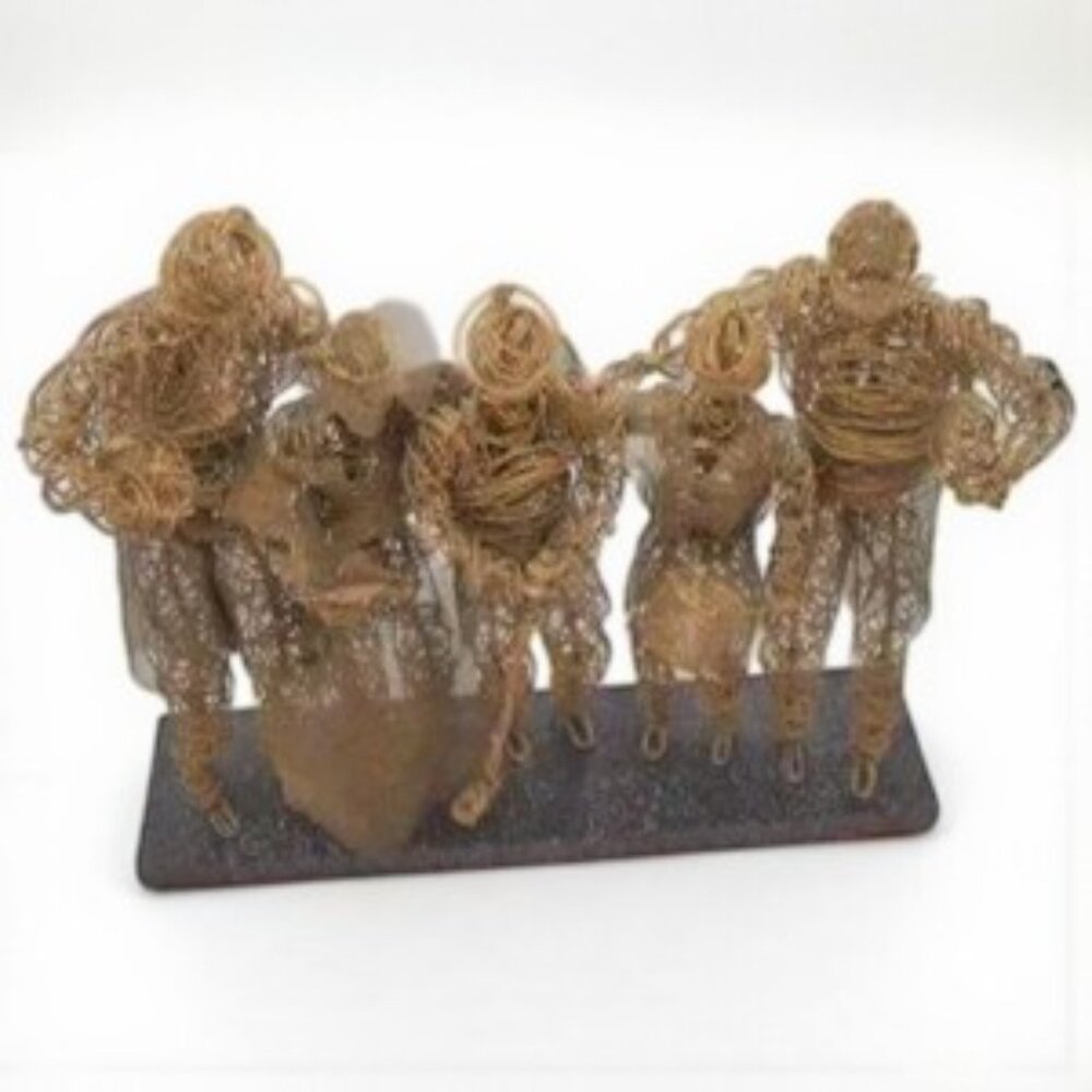 Vintage Sculpture Wire Mesh Sports Cooking Singing Figures Artist Signed - Picture 5 of 9